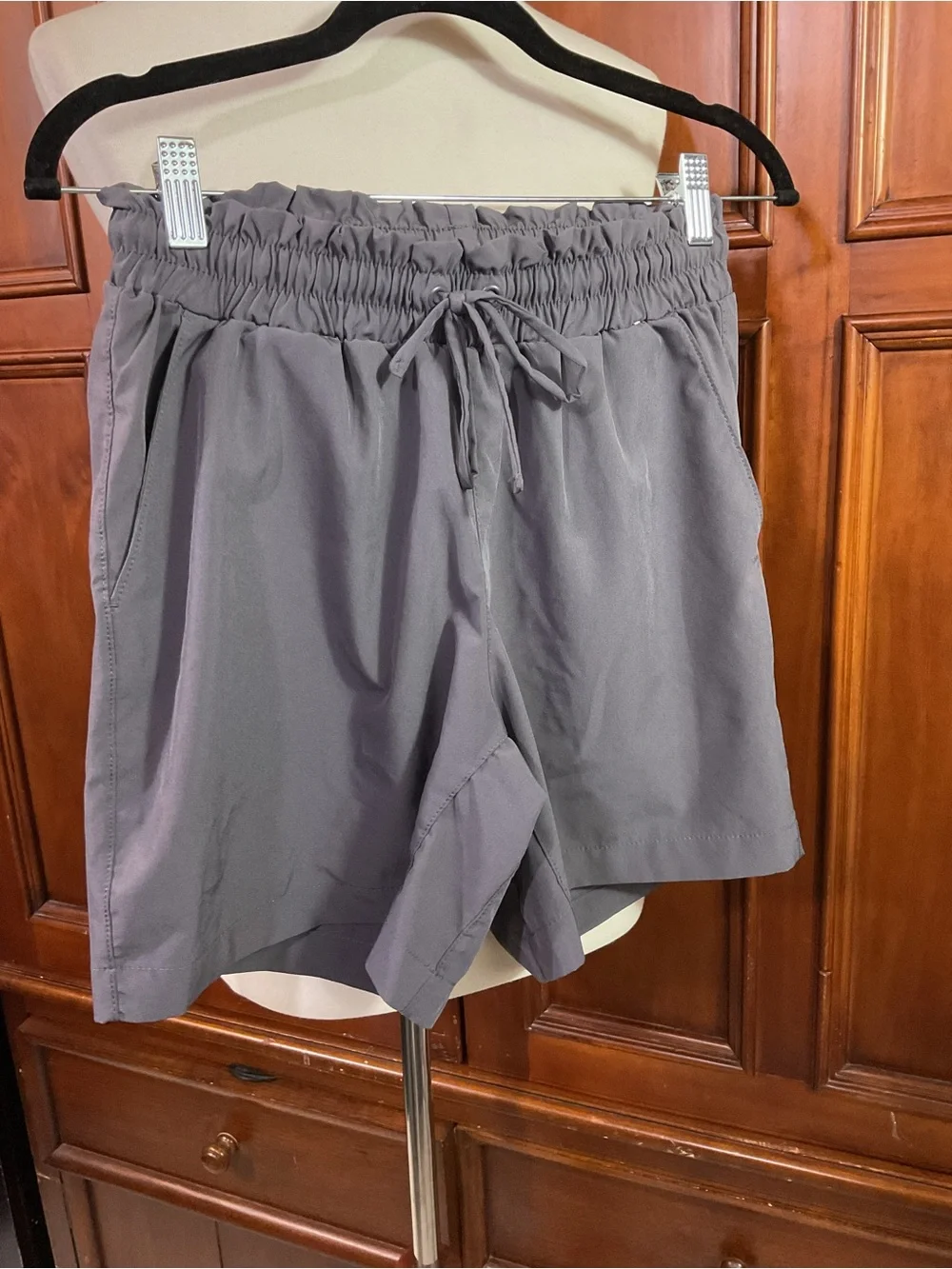 Mondetta Performance Luxury Women’s Shorts Solid Gray Size XS Lknw As Seen Must